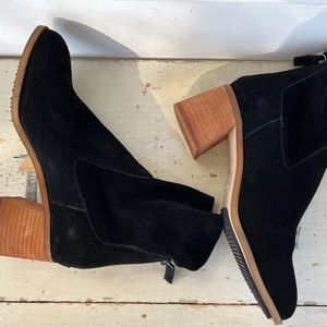 New with tags Black size 8W Kelsi Dagger Mid-Height Boots - Island